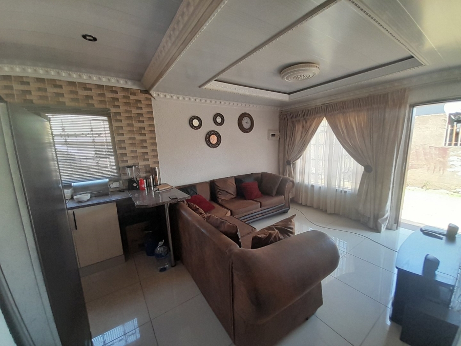 2 Bedroom Property for Sale in Lebanon North West